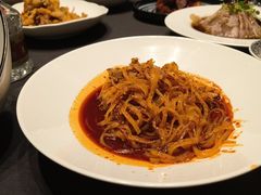 -艳阳天民俗村(公园路店)