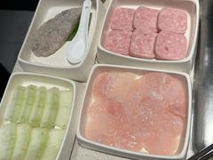 -海底捞火锅鲜切牛肉主题店(长寿路店)