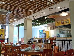 大堂-丹江口渔村·湘味厨房(桃园店)