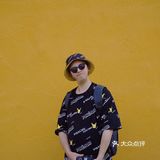 一座高大华丽建筑的寺庙