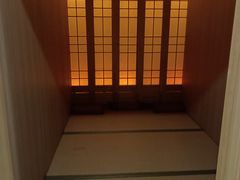 -碧中海汤泉汗蒸酒店