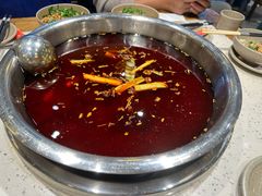 -肖肖酸萝卜鱼火锅(总店)