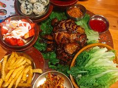 猪蹄套餐-肥肥虾庄·金牌油焖大虾(杨园滨江时代walk店)