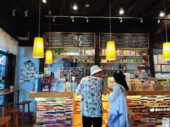 店内环境-猫的天空之城概念书店(杭州南宋御街店)