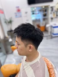 -豪斯塔美发连锁