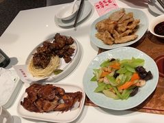 -红樱桃·欢乐餐厅(太原里店)