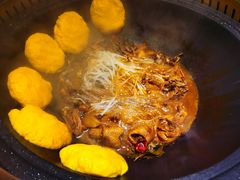 -锅老头海鲜铁锅炖