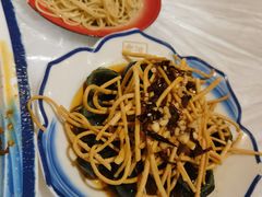 -霄汉牛三鲜湖北砂锅菜(万松园2店)