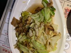 油渣手撕包菜-酒阳蒸经小酒馆(解放碑店)