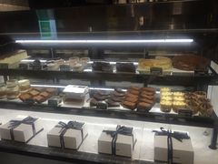 面包甜点陈列柜-Awfully Chocolate(嘉里城店)