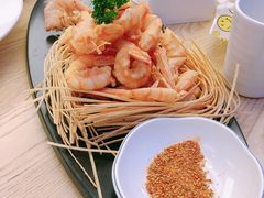 金牌脆皮虾-品海楼·大连海胆锅贴馆(东港店)