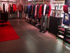 -Gucci(首创奥特莱斯店)