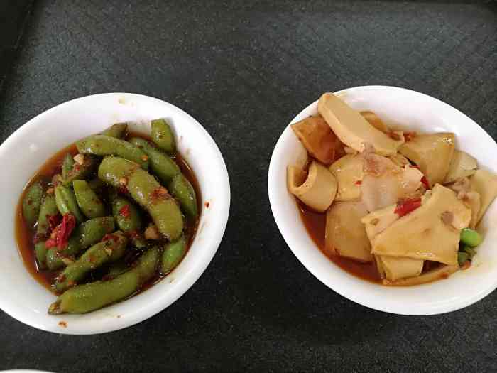洪湖一绝(西门店)-"各种小碗菜,还不错～不过最好在饭点去,不.