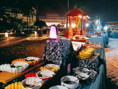 -亚龙湾希尔顿自助餐厅·海鲜·烧烤·沙滩BBQ·现场乐队