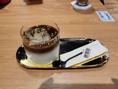 -ZING COFFEE 镜咖啡