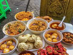 -李与白包子铺(桐梓林店)