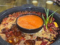 -黄潇洒老火锅(九眼桥宏济巷店)