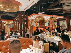 -四海一家自助餐(益田假日广场店)