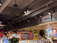 -猫的天空之城概念书店(苏州诚品店)