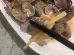 -四川小胡子海鲜(丁村万人海鲜广场店)