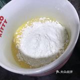 五分钟快手早餐之  番茄肥牛疙瘩汤面