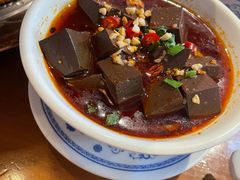 土冒血旺-炉小二铜锅牛蛙•川湘菜(三里屯店)