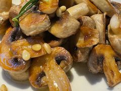 松仁蘑菇-幸薈飯堂