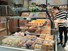 面包甜点陈列柜-KenGee仟吉(吉庆街店)