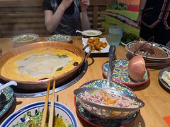 -洱火云南酸菜牛肉火锅(石景山当代商城店)