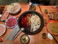 -周小明火锅(黑金冠社区店)