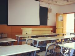 -上海市黄浦区教育学院附属中山学校