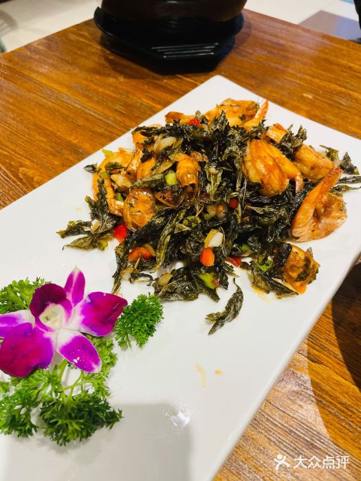 滇越乘象云南餐厅(次渠店)普洱茶焗香虾图片