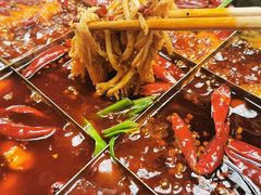 -正贰捌经重庆老火锅(建设路店)