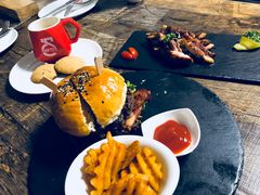 -HIGH FIVE哈福手工汉堡(桂林路店)