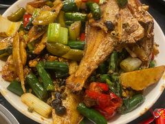 -鸿顺老铁锅美蛙鱼府(解放碑店)