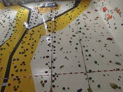 -问山MountQuest攀岩馆