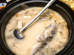 -土砂锅生态山庄·非遗砂锅雅鱼