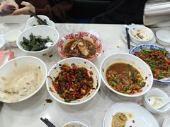 -红色湘菜馆(春风店)