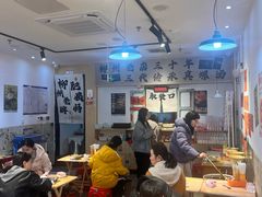 -柳州肥姨妈大骨螺蛳粉(沙河店)