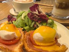 -Common Table · Brunch & Coffee