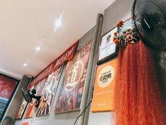 -爆炸头阿姨小四川正宗川味小吃(无任何分店)