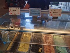 面包甜点陈列柜-美盛喜来登大酒店-盛宴标帜餐厅