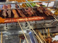 -哈尔滨小酒馆·鲜肉现穿自助烧烤(康新花园店)