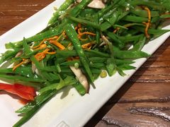 五彩花菇荷兰豆-云海肴·汽锅鸡·云南菜(美罗城店)