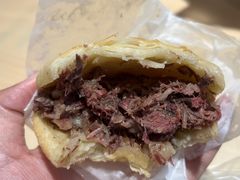 -闫家驴肉老店(华电一校店)