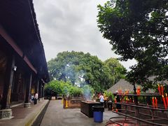 -峨眉山报国寺