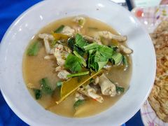 -席娜卡琳火车铁道夜市