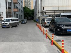 -上海长海医院-地下停车场