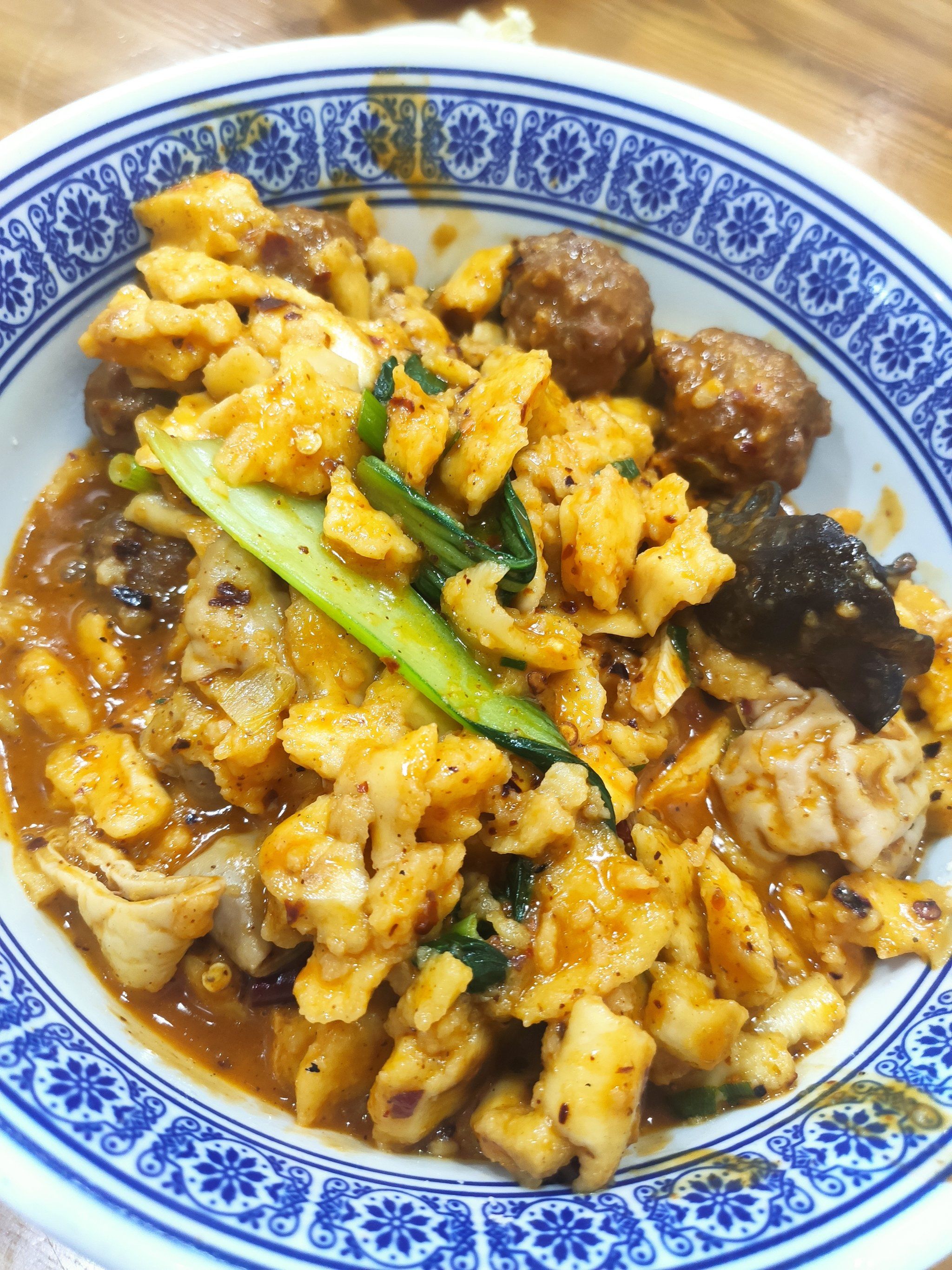 葫芦头吃的多了,今天试了试葫芦头小炒,味道也很赞,想想,就知道和小炒