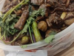 -胡须佬鸡煲四季火锅店(石厦西村直营店)